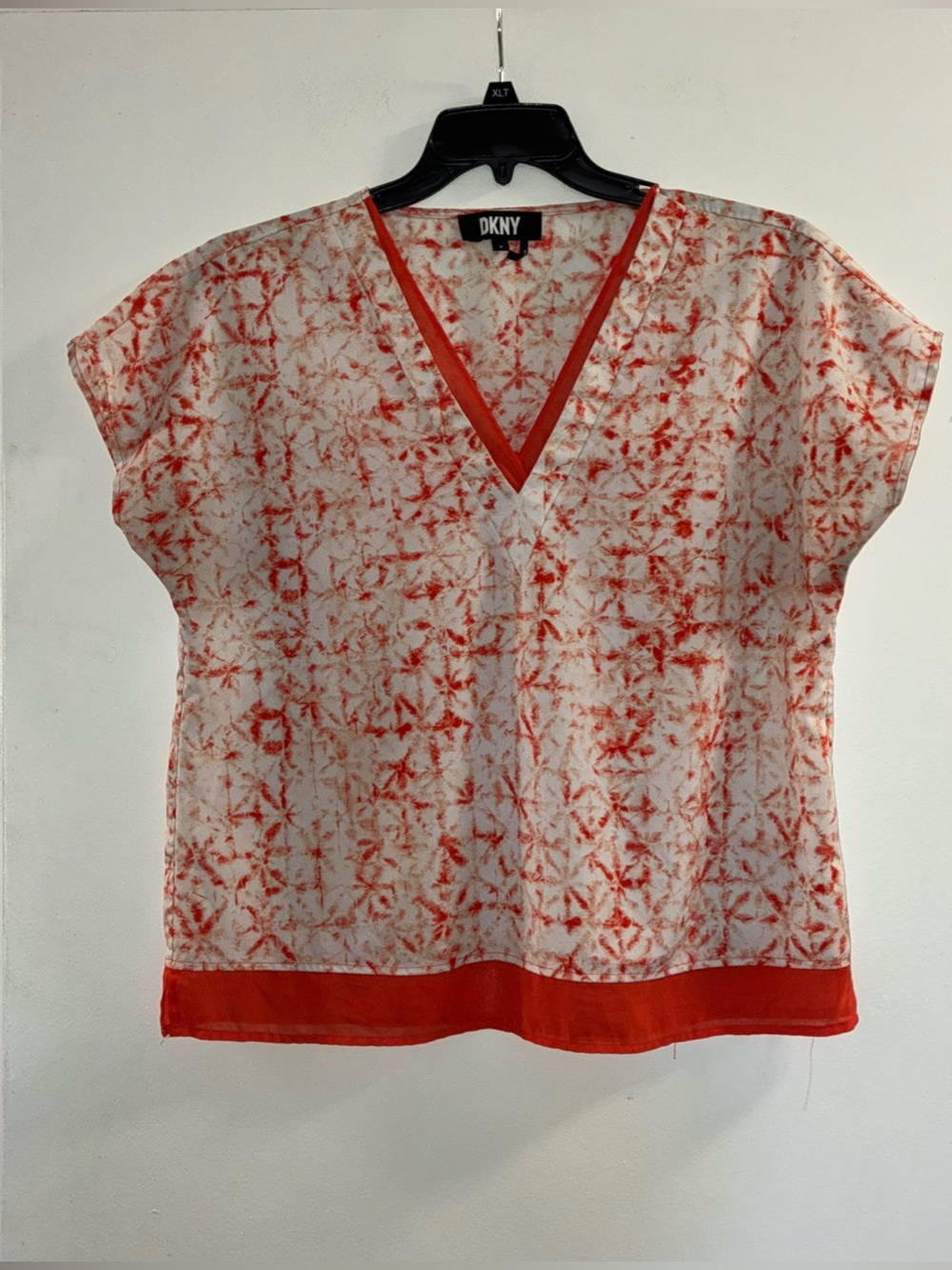 DKNY White and Red V-Neck Printed Blouse